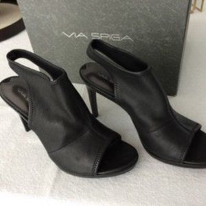 Via Spiga, V-Inga-blk stretch Le Sling back high heel | Size 7.5M